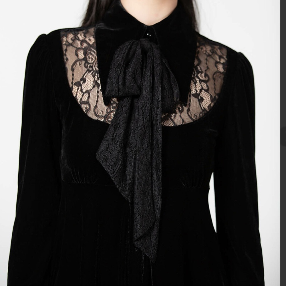 Nymyra Velvet Cameo Dress Elegant Black Lace Dress with Bow Killstar medium